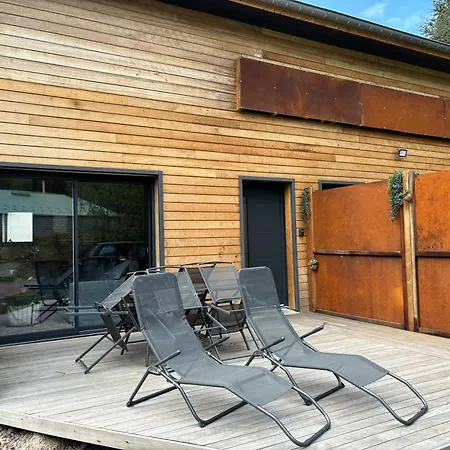 Duplex Le Red Cedar Avec Terrasse Et Jardin ジェラールメ